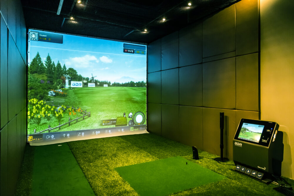 rizap-indoor-golf-lesson-range